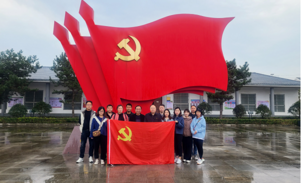 市文旅公司3月份新聞稿（一），?；⑸? 一路同行--駐馬店市文化旅游發(fā)展有限公司開展團(tuán)建活動(dòng)117.png