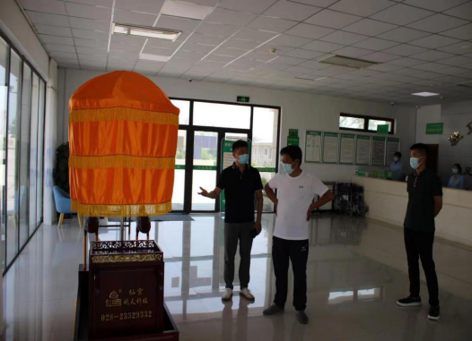 7.14市產(chǎn)業(yè)集團(tuán)黨委書記、董事長劉培建深入子公司檢查疫情防控工作147.png